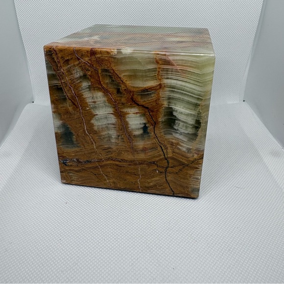 Made in Italy Polished Onyx Marble Cube Sculpture / Vintage Stone Decor - Picture 6 of 13